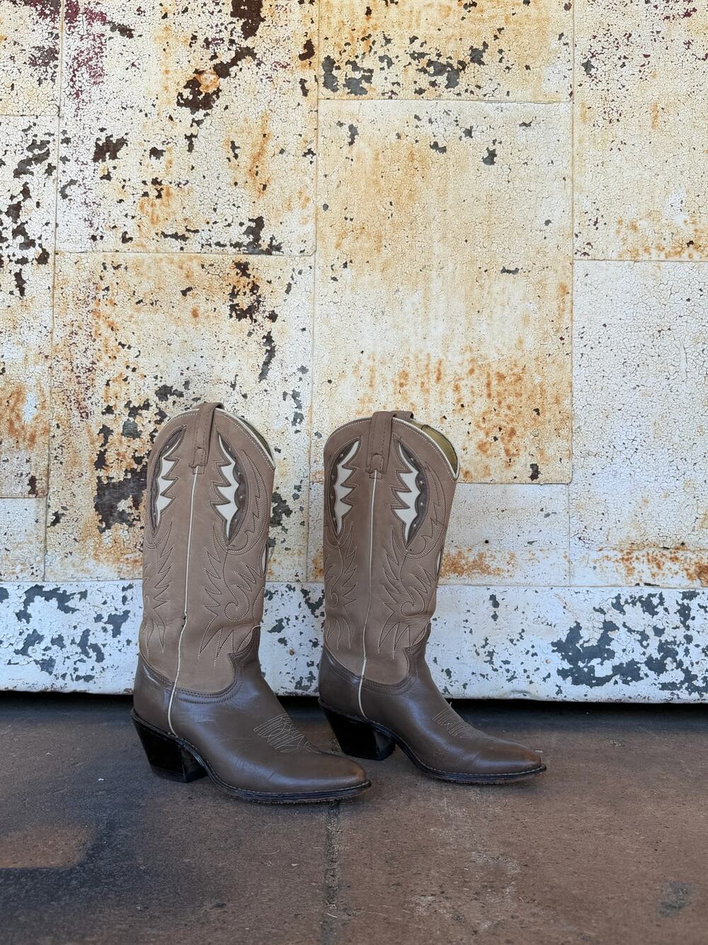 Vintage Acme Western Boots - Size 6 Brown